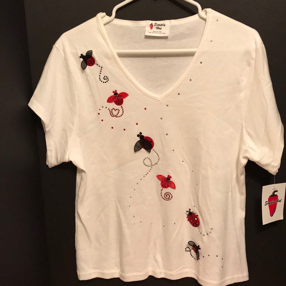 NWT Simply Hot Tees Shirt